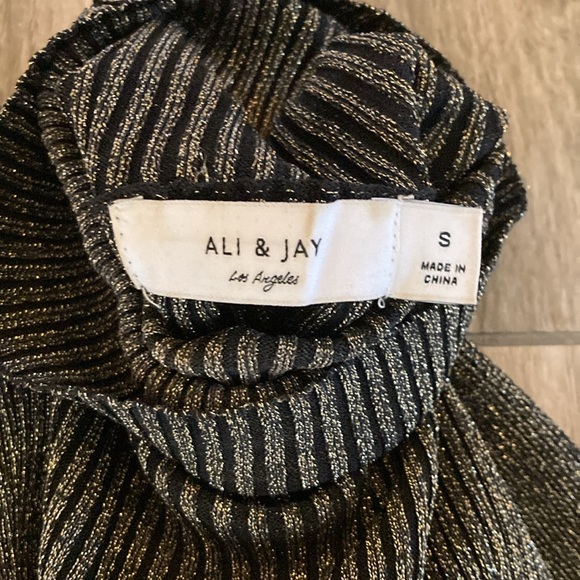 Ali & Jay Long Sleeve Midi Dress, Small - Picture 7 of 9